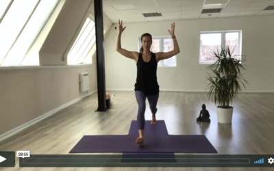YOGA: Strong Flow: From the feet up (28mins)